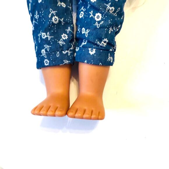 Our Generation Battat 18” Doll Brown Hair Sleep Eyes Blue Floral Overalls 2000's - Picture 4 of 6